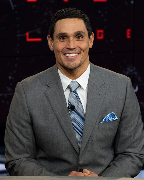 In his new role, Edwards will contribute to ESPNs NFL and college football coverage across a. . Espn analyst salary